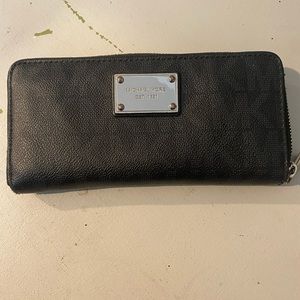 Michael Kors printed continental wallet